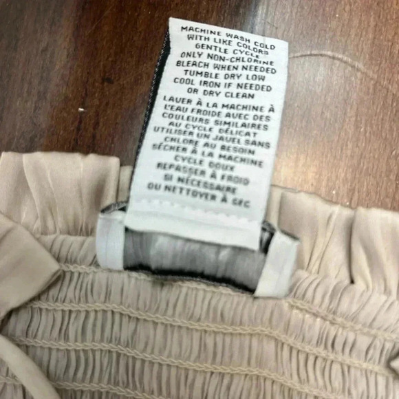 Carmen Marc Valvo Blouse Size XS Color Milky Malt Smocked Neck Tie Front NWT - Picture 5 of 11